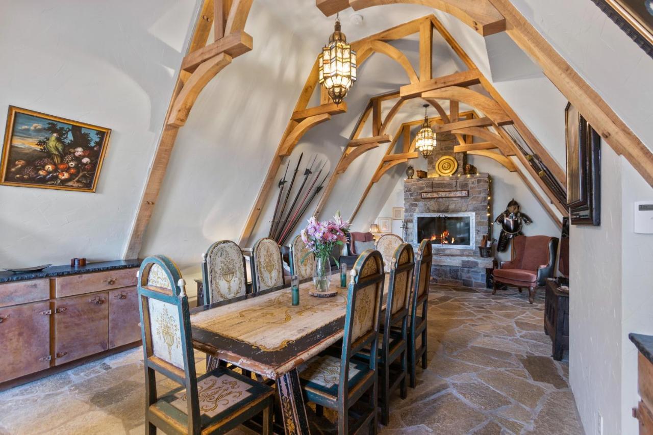 The Castle - Chateau De Melusine Sandpoint Extérieur photo